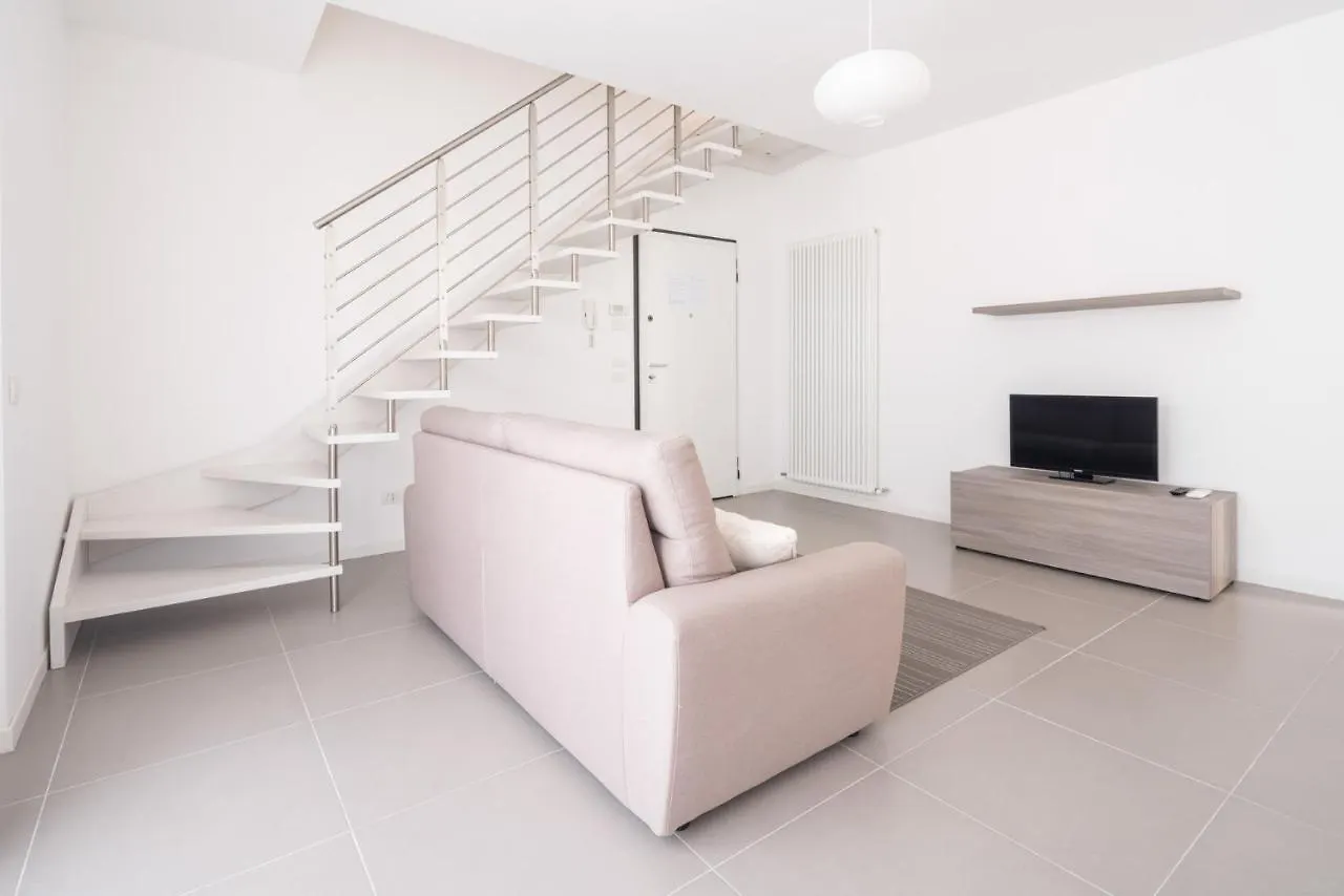 Finisterrae 8 - Immobiliare Living Apartment Lido di Jesolo Italy
